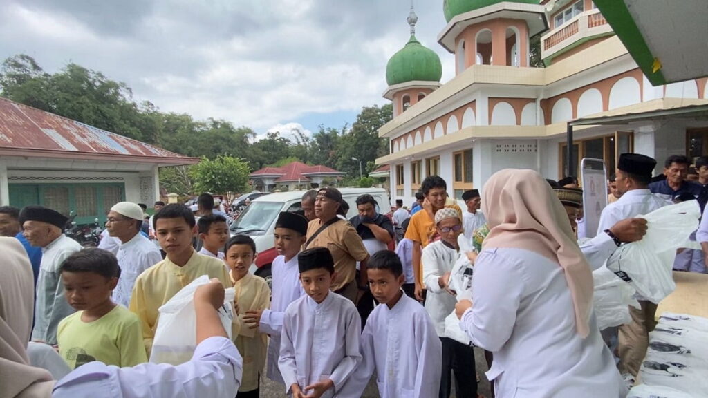 Jumat berkah Andre Rosiade di Masjid Taqwa Kubang Putiah