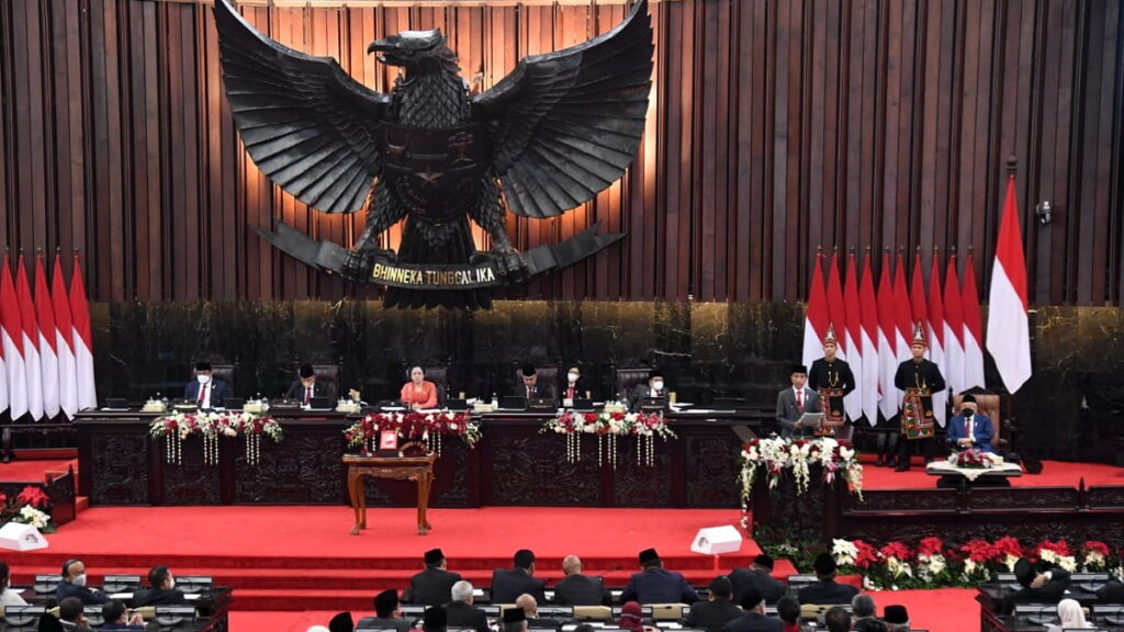 Presiden Jokowi pada Penyampaian Keterangan Pemerintah Atas RUU tentang APBN Tahun Anggaran 2023 terkait gejolak ekonomi global di Depan Rapat Paripurna DPR RI, Gedung Nusantara MPR/DPR/DPD RI, Senayan, Provinsi DKI Jakarta, Selasa (16/08/2022). (Foto: BPMI Setpres)