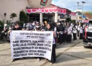 Ribuan Guru Honorer Terkecoh Janji Wali Kota Padang