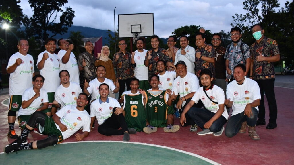 pemenang liga basket semen padang