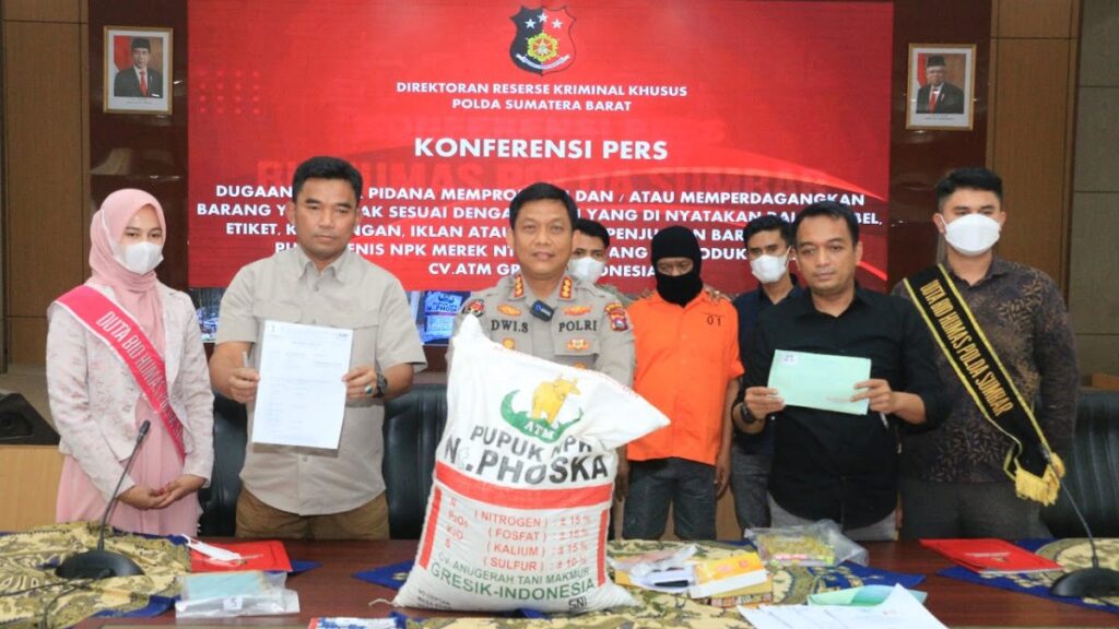 13 ton pupuk tak berlabel resmi disita Polda Sumbar