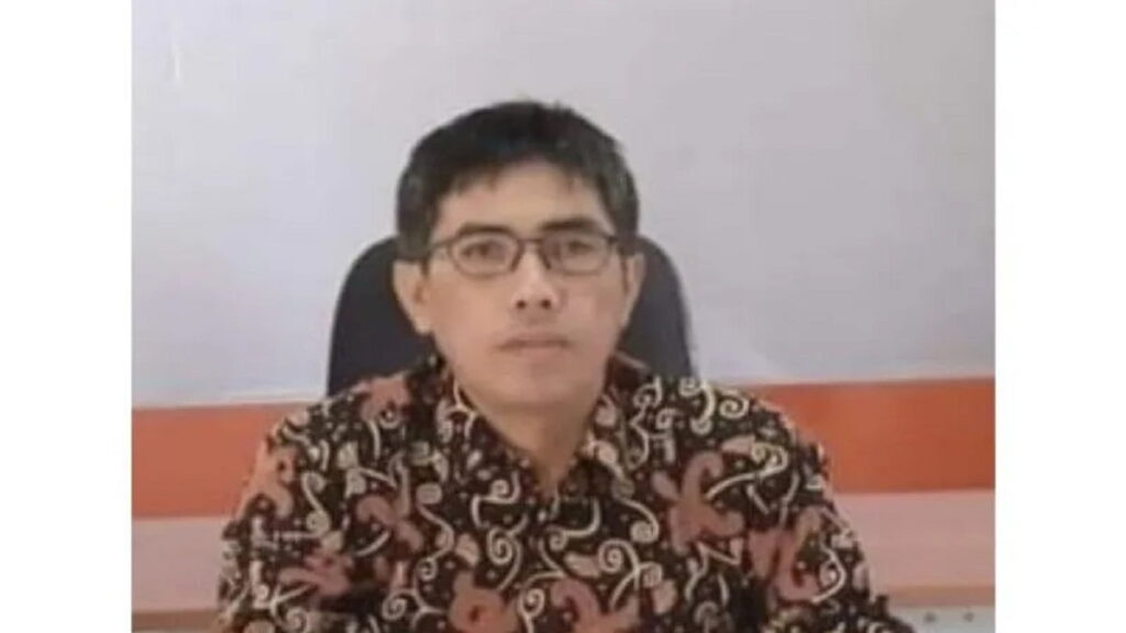 Ketua Bawaslu Agam, Elvys (Antara/Yusrizal)