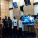 Wali Kota Padang Hendri Septa (kiri) bersama Direktur Keamanan Siber dan Sandi Teknologi Informasi dan Komunikasi, Media, dan Transportasi, Deputi IV BSSN Rinaldy pada peluncuran Tim Tanggap Siber di Padang, Selasa. (Antara)