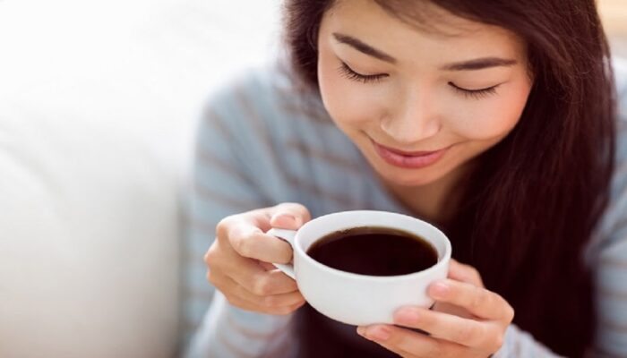 Bukan Saat Perut Kosong, Ini Waktu Terbaik Minum Kopi agar Lancar BAB