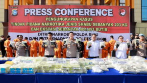 Pengungkapan 203 kilogram sabu oleh Polda Riau