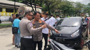 Razia pajak kendaraan yang digelar Polresta Padang dan Dirlantas Polda Sumbar