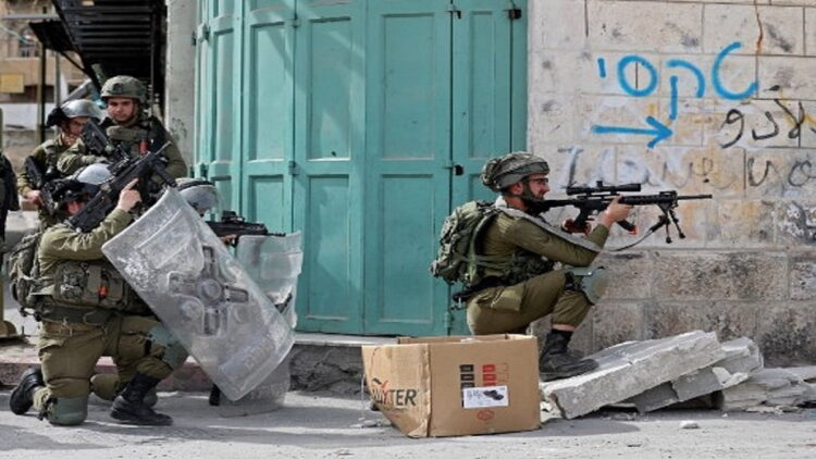 Pasukan Israel terlibat kontak senjata dengan warga Palestina. (net)