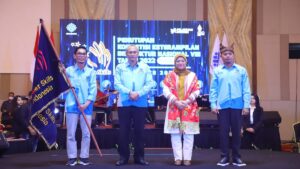 Menaker RI Ida Fauziyah bersama Dirjen Binalavotas Budi Hartawan dan Kepala BPVP Padang Eka Cahyana