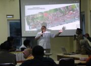 Andre Rosiade Bantu Urai Kemacetan di Pasar Padang Lua  