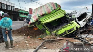 Kecelakaan beruntun di Padang Lua