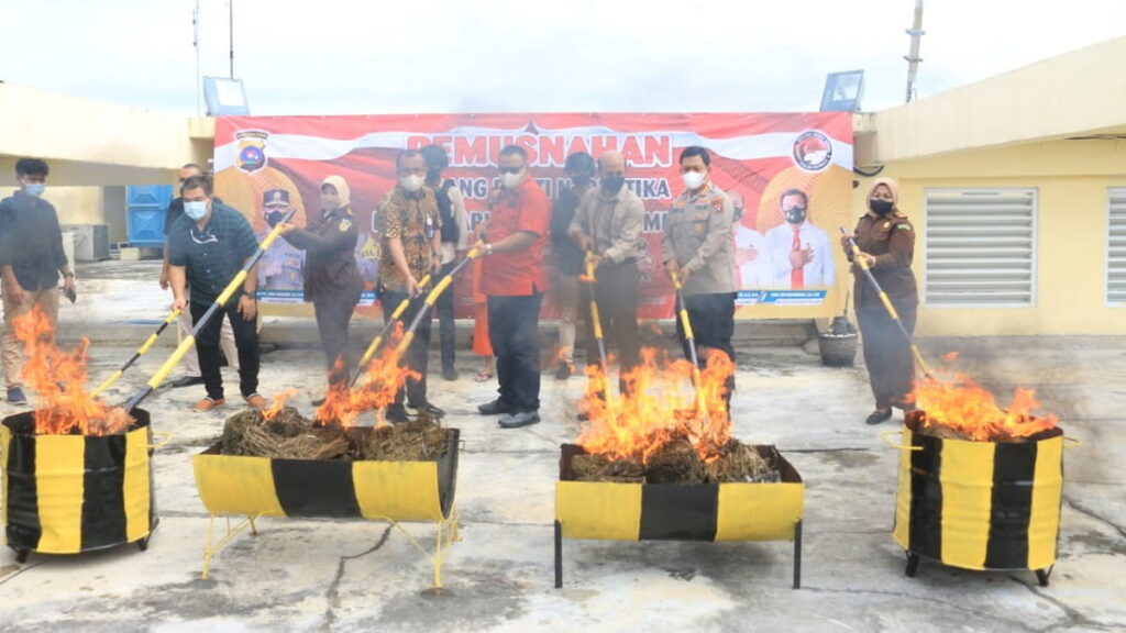 Pemusnahan barang bukti di Polda Sumbar