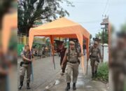 Masih Membandel, Satpol PP Padang kembali Tertibkan Lapak PKL yang Ditinggal di Fasum