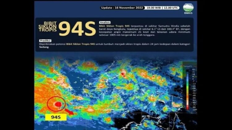 Tangkapan layar Badan Meteorologi Klimatologi dan Geofisika (BMKG) di Jakarta, Kamis (17/11/2022), menampilkan bibit siklon tropis 94S di sekitar Samudera Hindia sebelah barat daya Bengkulu. (FOTO ANTARA/HO-BMKG)