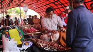 Prabowo Subianto kunjungi korban gempa Cianjur