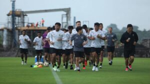 Latihan pemain Timnas Indonesia untuk AFF 2022