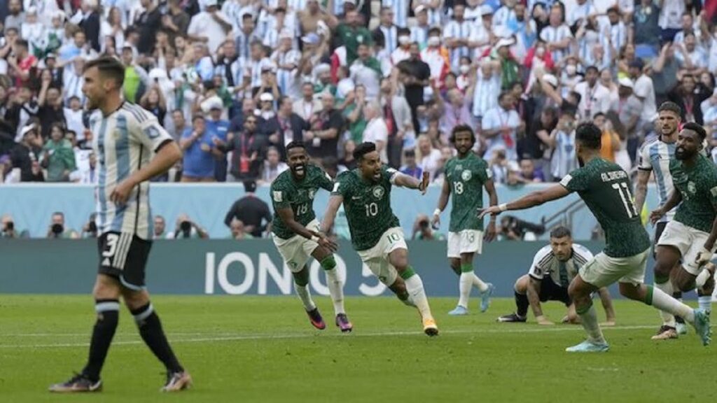 Selebrasi pemain Arab Saudi usai mengalahkan Argentina