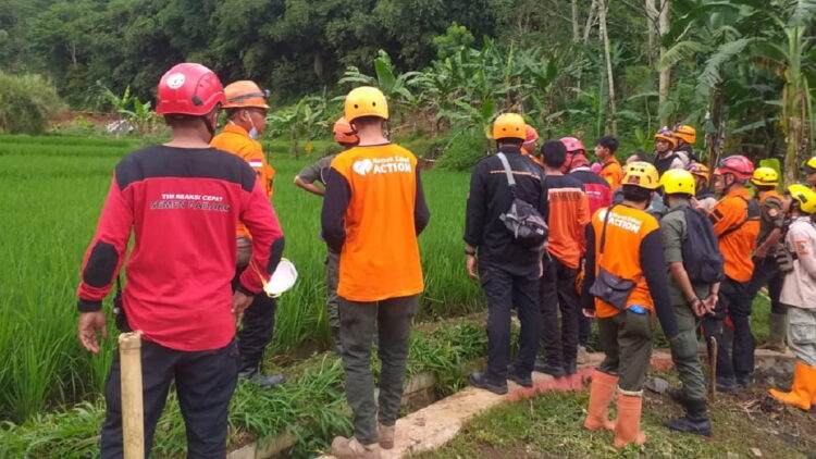 TRC Semen Padang gabung dengan tim gabungan untuk mencari korban hilang Gempa Cianjur