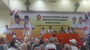 Ketua DPC Partai Gerindra Kota Padang, Verry Mulyadi membuka langsung Bimbingan Teknis (Bimtek) bagi kader se-Kota Padang.