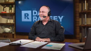 Dave Ramsey Show salah satu podcaster dengan penghasilan terbanyak sepanjang tahun 2022.