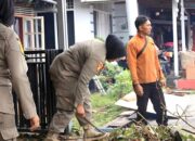 Cerita Praja Wanita Padang di Hari Ibu, Bantu Warga Terdampak Pohon Tumbang