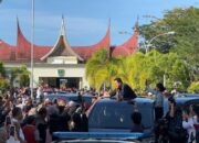 Ternyata Massa yang Menyambut Erick Thohir lebih Banyak dari Anies Baswedan