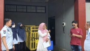 Tim dari Dinkes Kota Padang datangi dapur sehat Rutan Padang