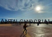 Cuaca Ekstrem, Kunjungan Wisata ke Pariaman Turun Drastis