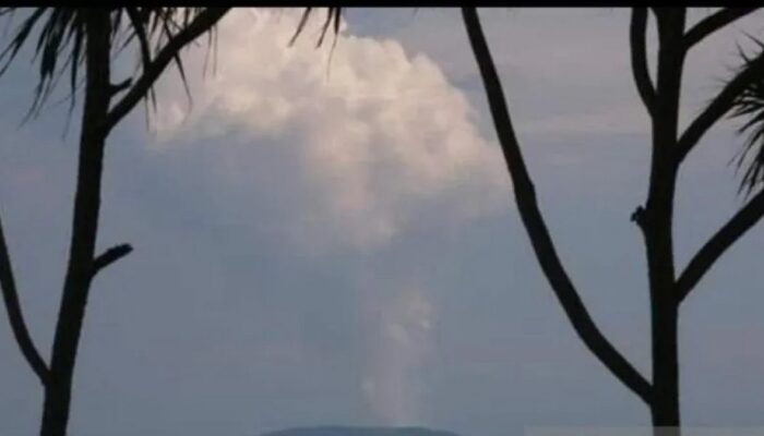 Aktivitas Meningkat, Gunung Anak Krakatau Berstatus Siaga
