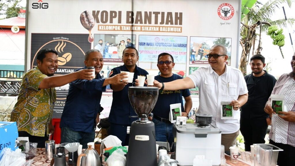 Kopi Bantjah binaan Pt Semen Padang resmi dipasarkan. (Dok. Humas)