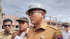 Wali Kota Padang Hendri Septa saat mengunjungi Pasar Raya Padang. (Dok. Humas)