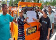 Angkot Jurusan Pasar Raya-Lubukbuaya Mogok, Tuding Trans Padang Ambil Penumpang