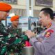 Kapolri beri selamat personel TNI dan tim gabungan yang evakuasi Kapolda Jambi. (Dok. Divhumas)