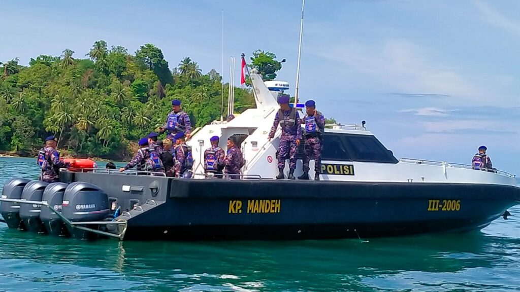 Ditpolairud Polda Sumbar punya tim SAR Laut. (Dok. Bidhumas)