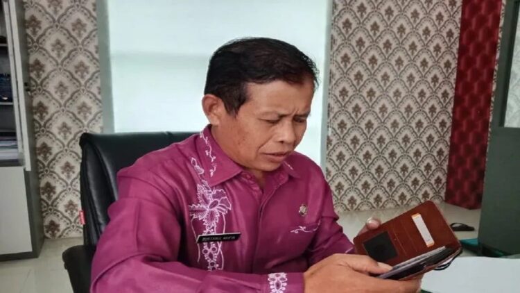 Sekretaris Dinas Pemberdayaan Masyarakat dan Nagari Agam Bustanul Arifin. (Foto: ANTARA)