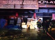 3 Petak Ruko di Padang Hangus Terbakar jelang Sahur, Kerugian Ditaksir Rp1 Miliar