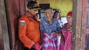 Tim SAR Gabungan menemukan keberadaan pria lansia bernama Awaluddin (65) yang dilaporkan hilang sejak Rabu (29/3/2023) malam. (Foto: Dok. Basarnas)