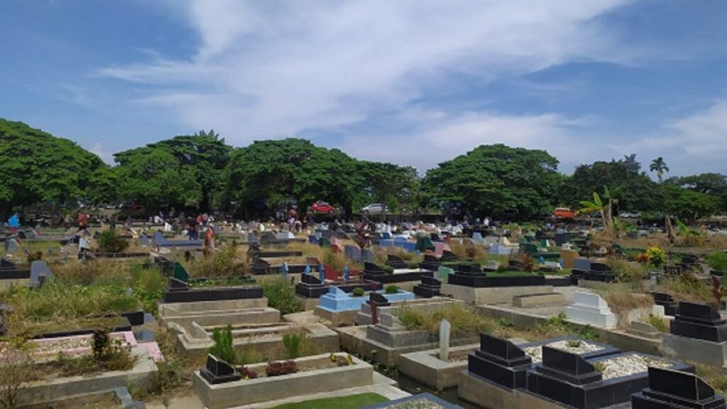 Ziarah makam jelang menyambut bulan suci Ramadan 1444 Hijriah. (Foto: Dok. Muhammad Aidil)