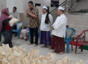 Braditi Moulevey Berbagi Ratusan Paket Sembako Bersama Warga dalam Menyambut Lebaran
