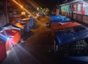 Tinggalkan Barang Dagangan, PKL Pasar Raya Padang masih Langgar Aturan