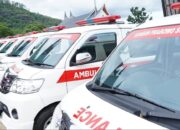 Prabowo Serahkan 20 Ambulans untuk Rumah Sakit di Sumbar