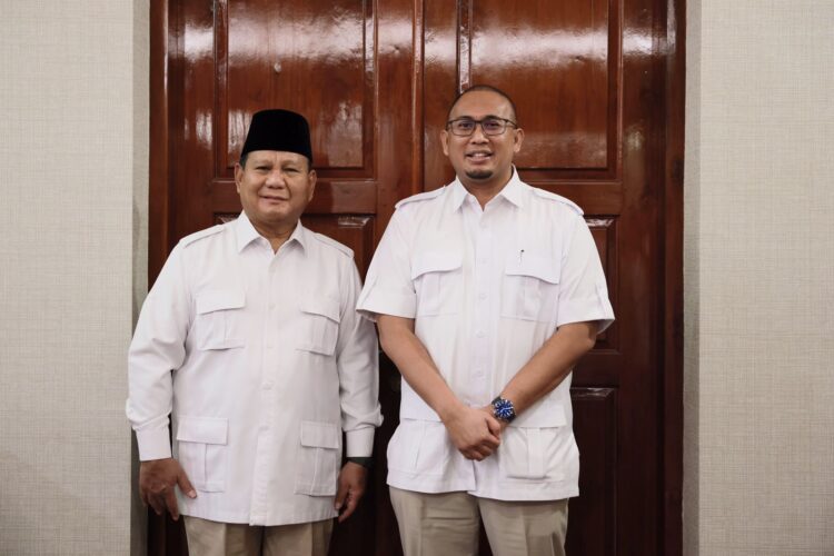 Andre Rosiade bersama Ketum Partai Gerindra Prabowo Subianto. (Foto: Dok. Istimewa)