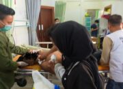 Selamatkan Bocah Terseret Arus di Pantai Padang, Wisatawan Asal Riau Nyaris Meninggal