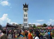 Pedagang di Jam Gadang Membludak, Wako Bukittinggi: Biarkan Mereka Cari Uang