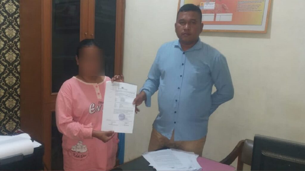 Pelaku pembunuhan ibu kandung sendiri di Lintau Buo Utara ditangkap. (Foto: Dok. Polres Tanah Datar)