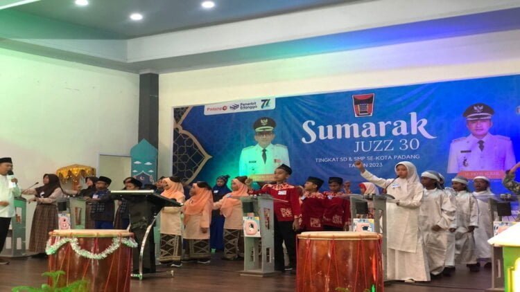 Program Sumarak Juz 30 diselenggarakan di Youth Center Padang diikuti pelajar. (Foto: Dok. Diskominfo Padang)