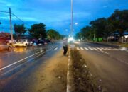 Lepas Kendali, Mobil Pajero di Padang Tabrak Taman Jalan lalu Terbalik