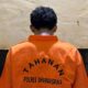 Pelaku rudapaksa di Pulau Punjung ditangkap dan ditahan polisi. (Foto: Dok. Polres Dharmasraya)
