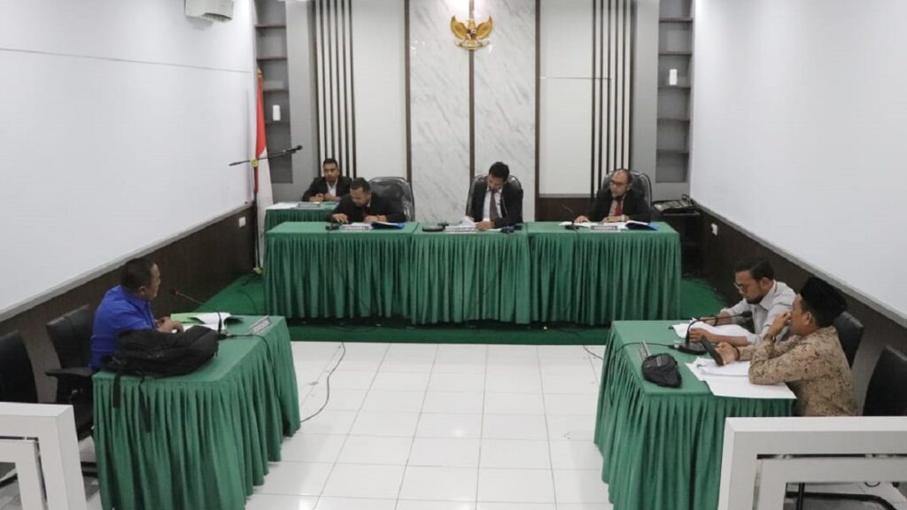 Sidang KI Sumbar. (Dok. Istimewa)