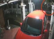 Nekat Maling Motor dalam Rumah, Aksi Garong di Padang Terekam CCTV