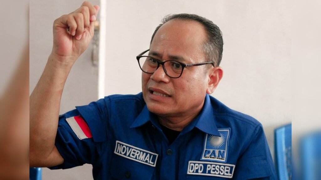 Anggota DPRD Kabupaten Pessel, Novermal. (Foto: Dok. Pribadi)